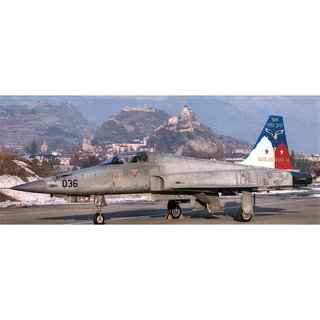 ITALERI 510001420 Mastab: 1:72 F-5E Swiss Air Force