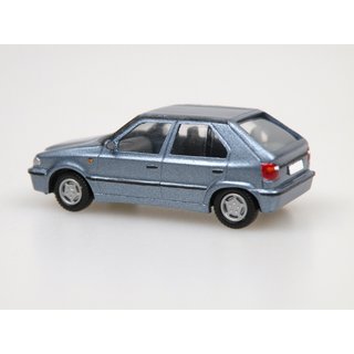 vv model vv1674 Skoda Favorit Hatchback 1998 blaumet. Mastab: 1:87