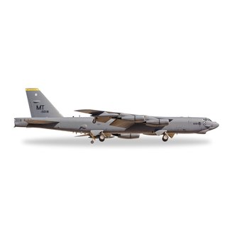 Herpa 558440 Boeing B-52H Stratofortress USAF 69BS, Knighthawks  Mastab 1:200
