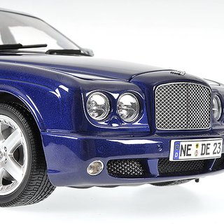 Minichamps 100139400 Bentley Anarge T, blau metallic (2004) Massstab: 1:18