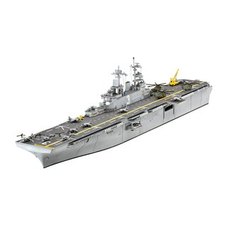 Revell 05178 Assault Carrier USS WASP CLASS  Mastab 1:700