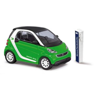 Busch 46225 Smart Fortwo Coupe electric drive, grnmetallic, 2012  Mastab 1:87