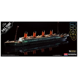 Faller 494220 1/700 RMS Titanic mit LED-Beleuchtung