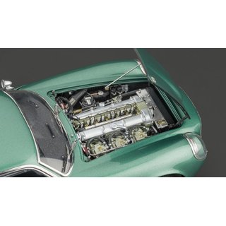 CMC M132 Aston Martin DB4 GT Zagato, 1961 Massstab: 1:18